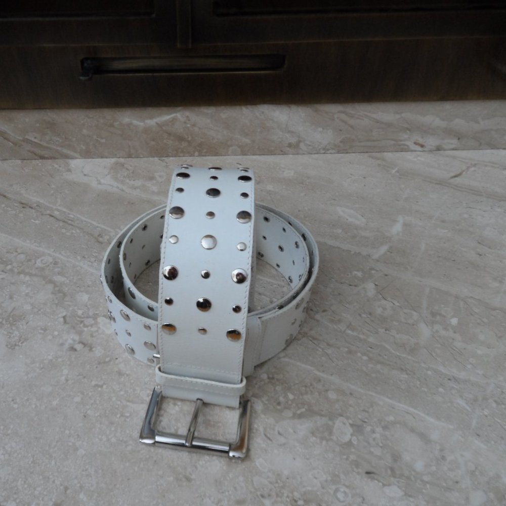 MONDI LEATHER BELTS NWOT